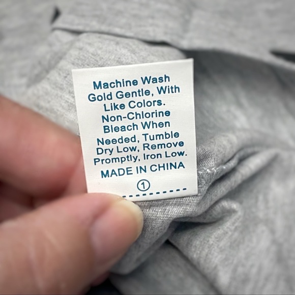 Home is Wherever My Cat is T-Shirt Grey Size Medium - Picture 7 of 8